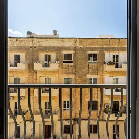 Designer, Fully Equipped Apt, Just Off Tower Road By 360 Estates Apartment Sliema