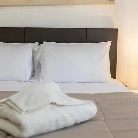 Designer, Fully Equipped Apt, Just Off Tower Road By 360 Estates Apartment Sliema