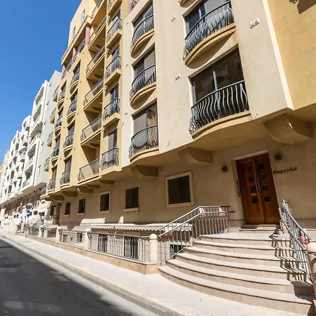 Designer, Fully Equipped Apt, Just Off Tower Road By 360 Estates