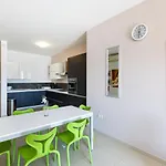 Appartement Designer, Fully Equipped Apt, Just Off Tower Road By 360 Estates Sliema