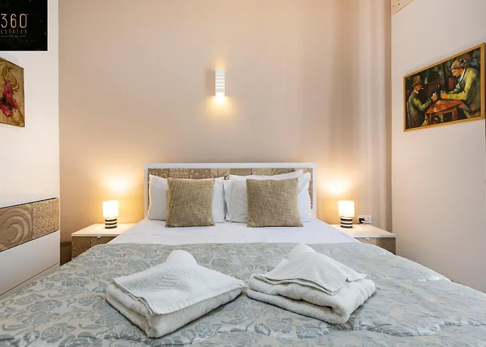 Designer, Fully Equipped Apt, Just Off Tower Road By 360 Estates Apartamento