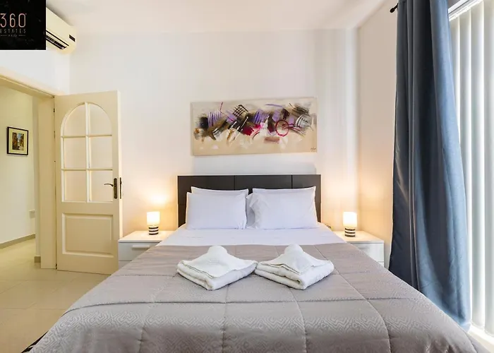 Designer, Fully Equipped Apt, Just Off Tower Road By 360 Estates Sliema